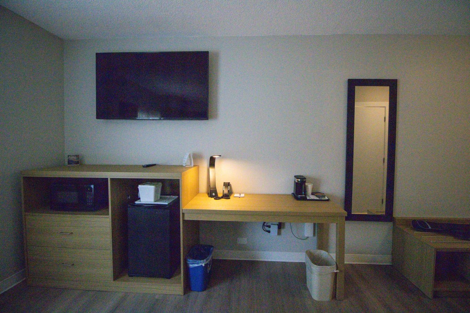 Baymont By Wyndham Gold River Kültér fotó