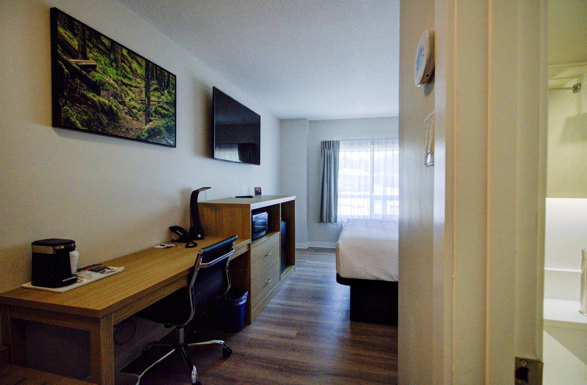 Baymont By Wyndham Gold River Kültér fotó